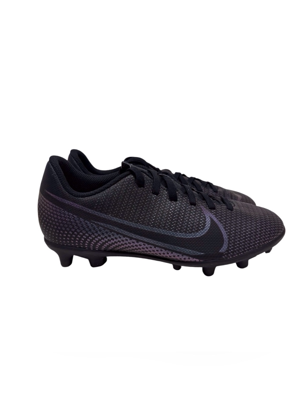 Nike Mercurial Black Soccer Cleats with Iridescent Swoosh youth US 3.5 /EU 35.5